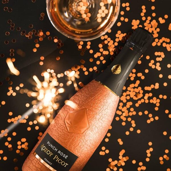 Rozoy-Picot - Fine wine with natural cannabis flavor // Instagram rozoy.picot