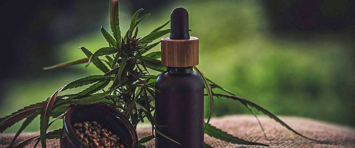 Blog-Title-Featured-Image-cbd-tincture-health-benefits