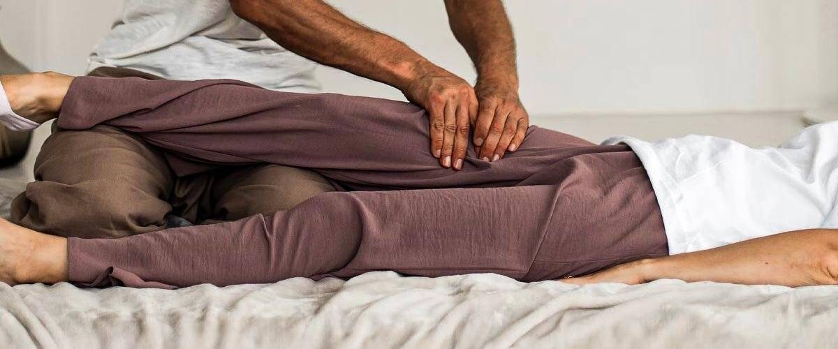 Blog-Title-Featured-Image-cbd-vs-thc-for-pain-relief