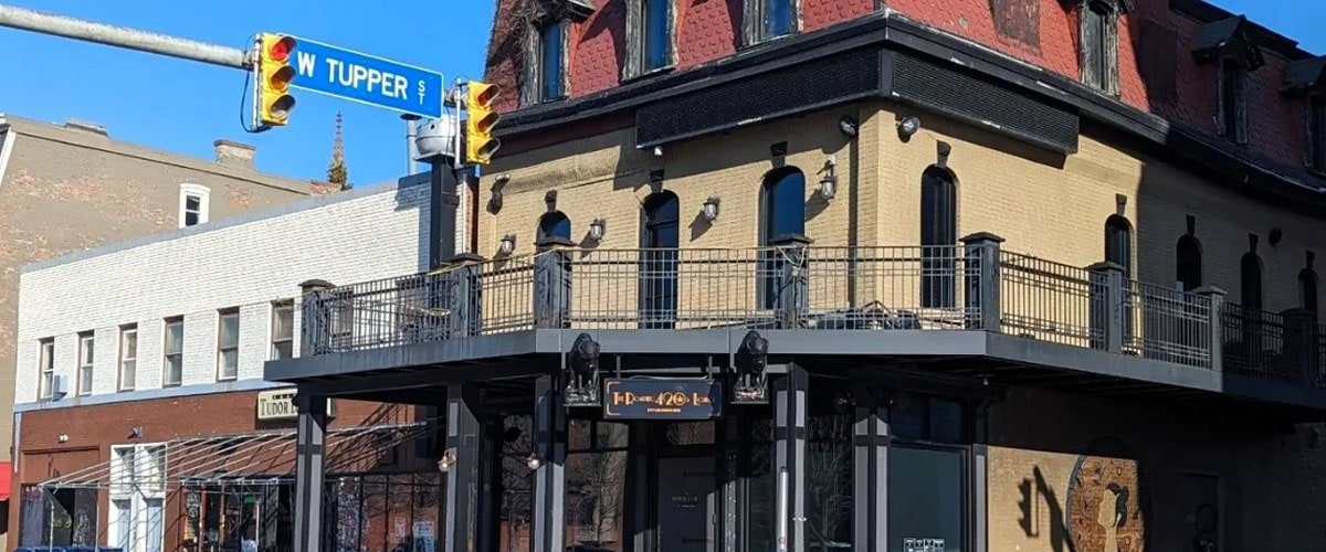 The-Solventless-Cup-Awards-Gala-Will-Be-Held-At-The-Roaring-420s-Lounge-min