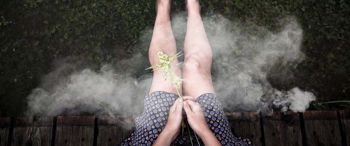 blog-cover-5-best-activites-to-do-while-stoned-on-cannabis-1