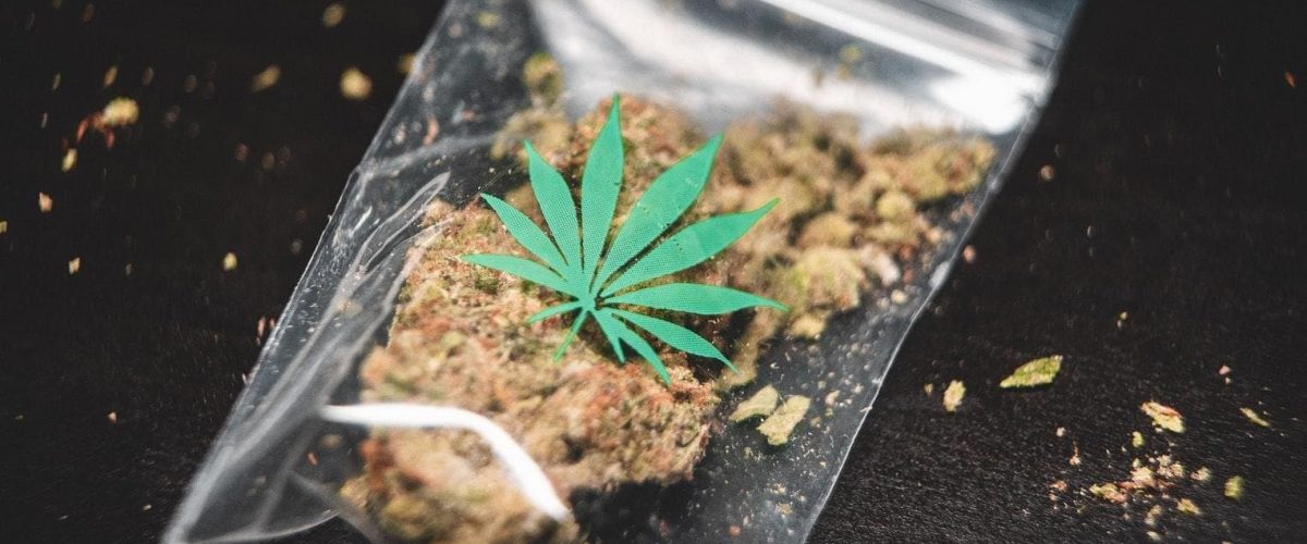 photo-1558010089-ff6fd29ea39a-wecompress.com_